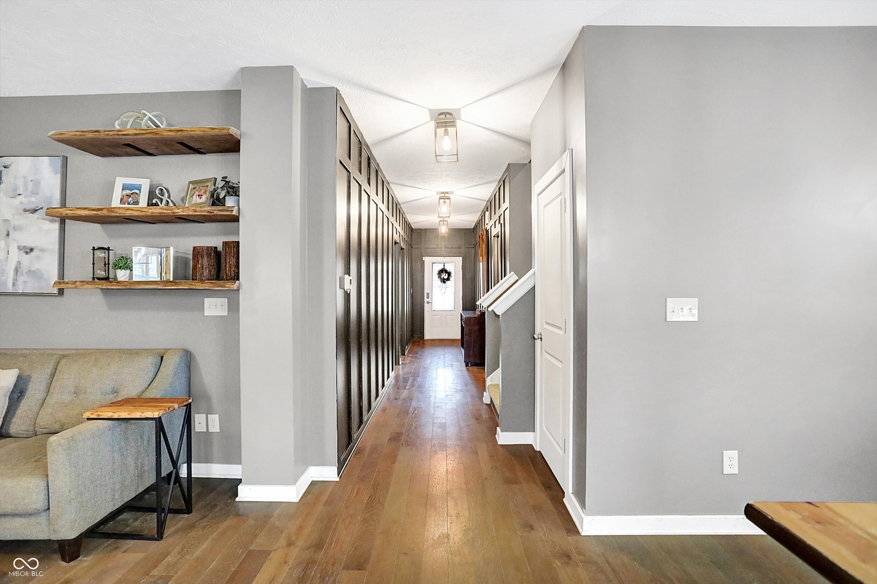 Franklin, Indiana, 46131, United States, 6 Bedrooms Bedrooms, ,4 BathroomsBathrooms,Residential,For Sale,1978604