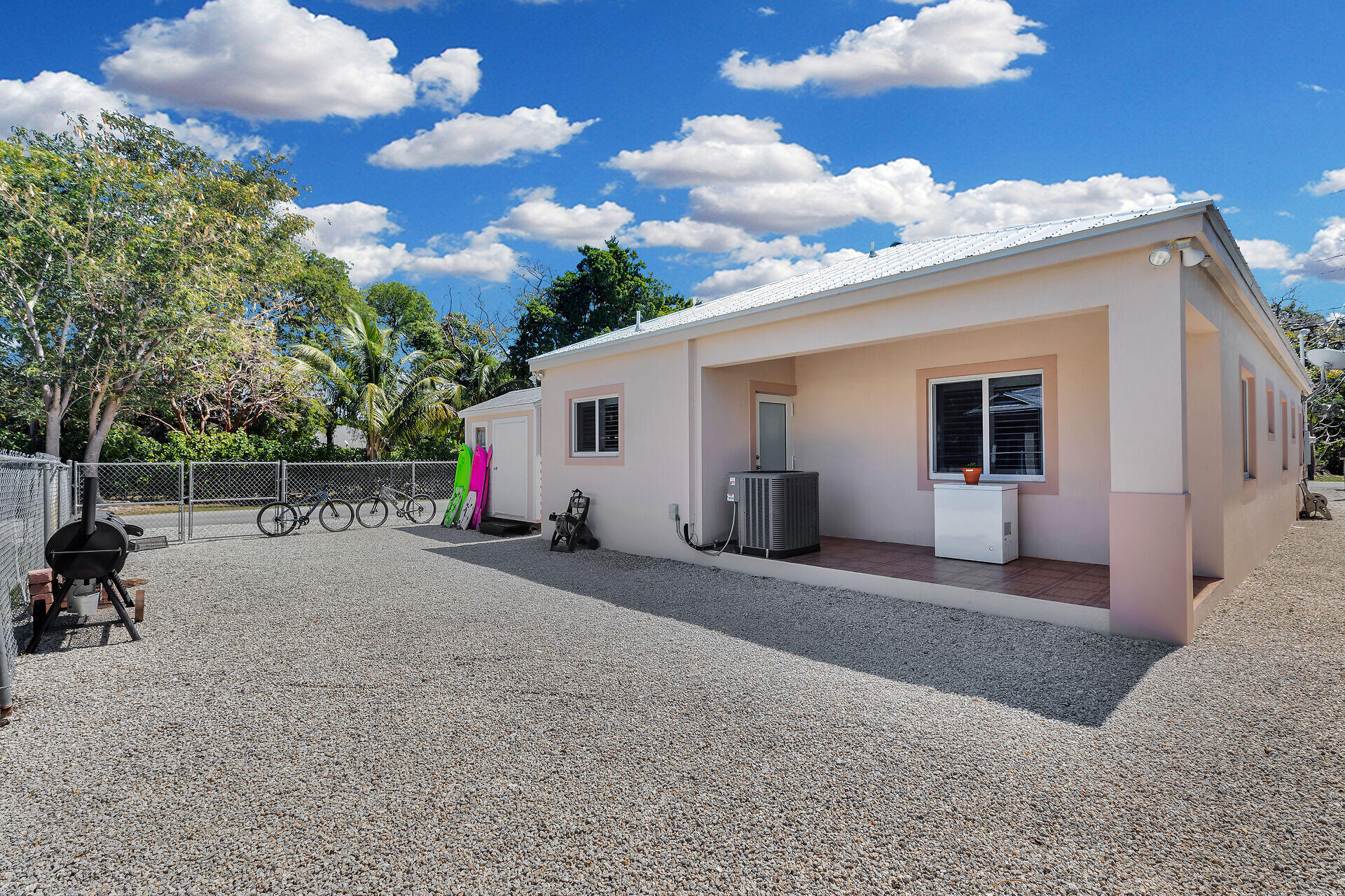 KEY LARGO, Florida, 33037, United States, 3 Bedrooms Bedrooms, ,2 BathroomsBathrooms,Residential,For Sale,1950983