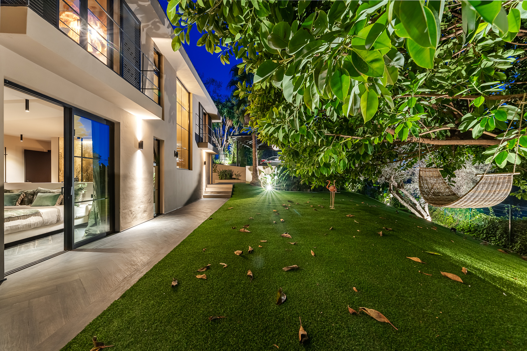  A Balinese oasis on the front line of Guadalmina Alta golf in Marbella - 物件實景