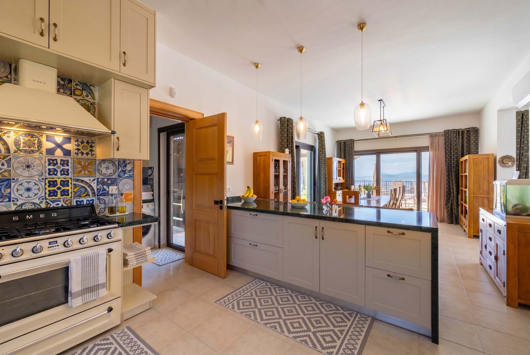  Four Plus One Bedroom Villa with Private Pool in Stroumbi, Pafos - 物件實景
