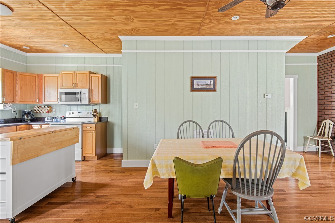 New Canton, Virginia, 23123, United States, 3 Bedrooms Bedrooms, ,2 BathroomsBathrooms,Residential,For Sale,1929008