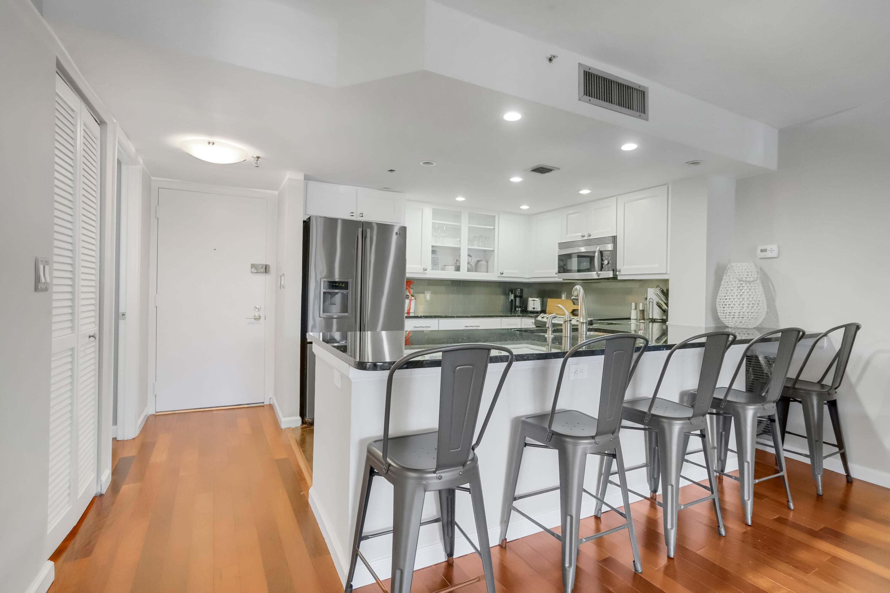 Highland Beach, Florida, 33487, United States, 1 Bedroom Bedrooms, ,2 BathroomsBathrooms,Residential,For Sale,1729334
