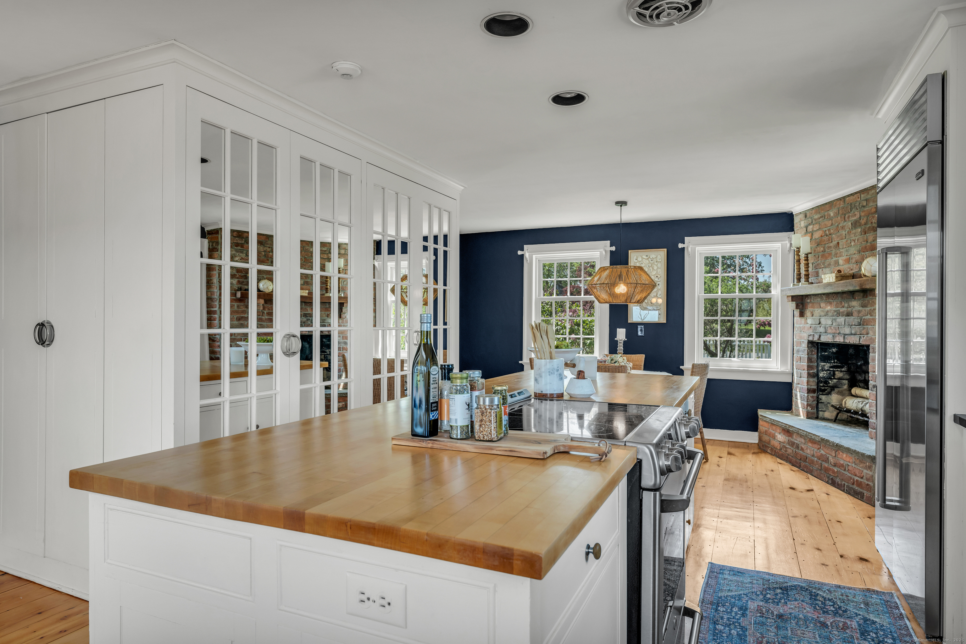 Old Saybrook, Connecticut, 06475, United States, 4 Bedrooms Bedrooms, ,5 BathroomsBathrooms,Residential,For Sale,1805936