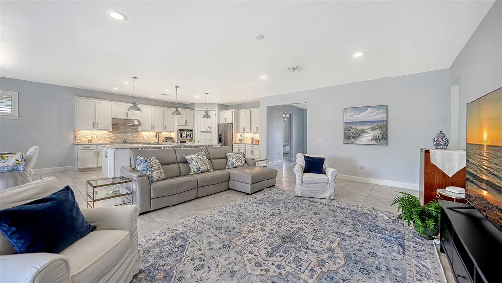 Sarasota, Florida, 34238, United States, 3 Bedrooms Bedrooms, ,3 BathroomsBathrooms,Residential,For Sale,1992026