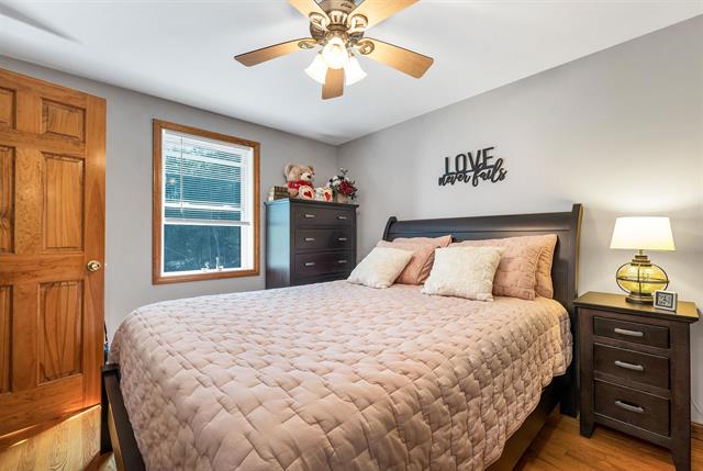Deerfield, New Hampshire, 03037, United States, 4 Bedrooms Bedrooms, ,1 BathroomBathrooms,Residential,For Sale,1902997