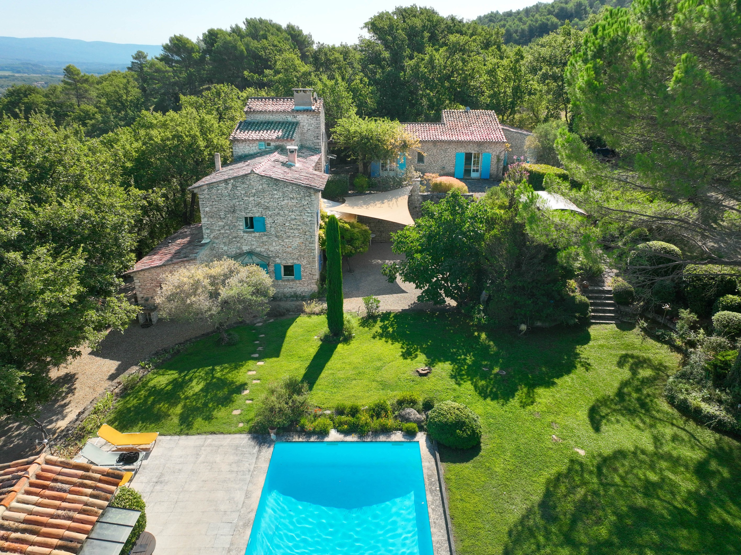  Elegant Provençal Property with Views over Gordes - 物件實景