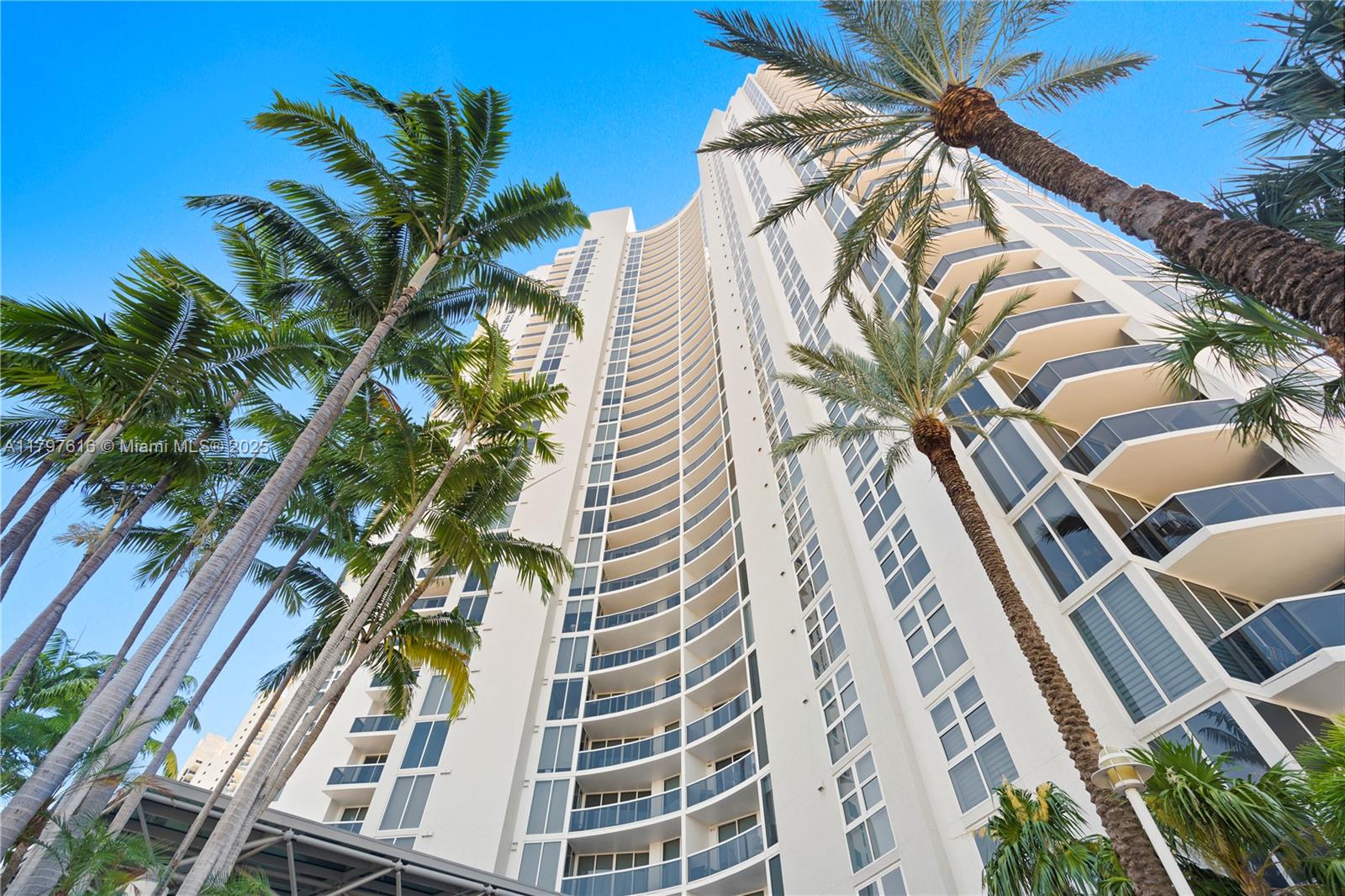 Sunny Isles Beach, Florida, 33160, United States, 3 Bedrooms Bedrooms, ,5 BathroomsBathrooms,Residential,For Sale,1796970