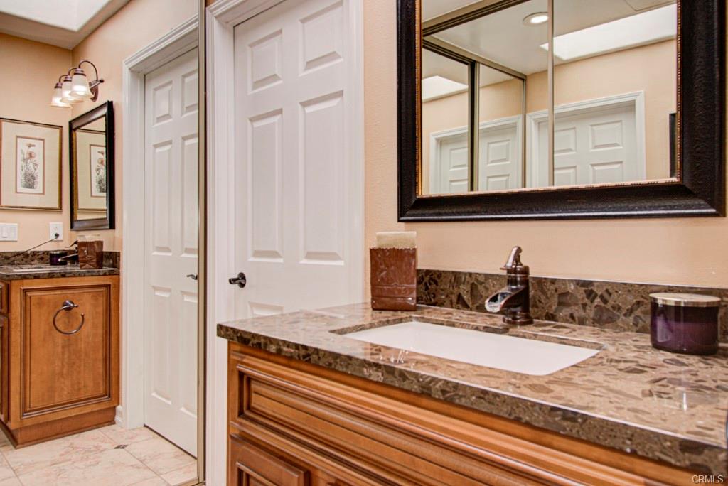 Laguna Woods, California, 92637, United States, 2 Bedrooms Bedrooms, ,Residential,For Sale,1880064