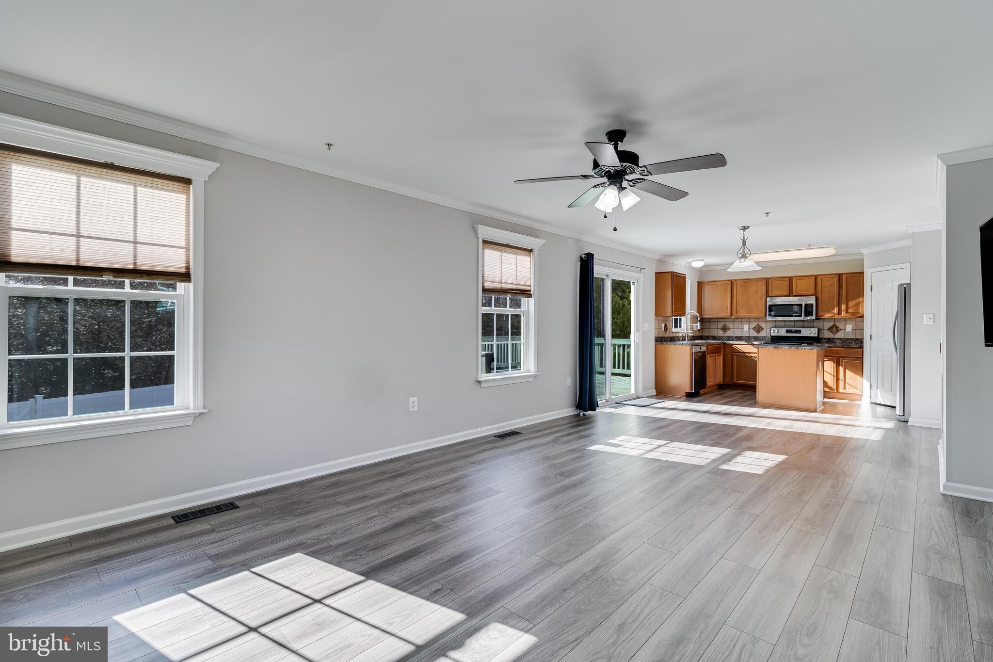 Waldorf, Maryland, 20602, United States, 3 Bedrooms Bedrooms, ,4 BathroomsBathrooms,Residential,For Sale,2012302