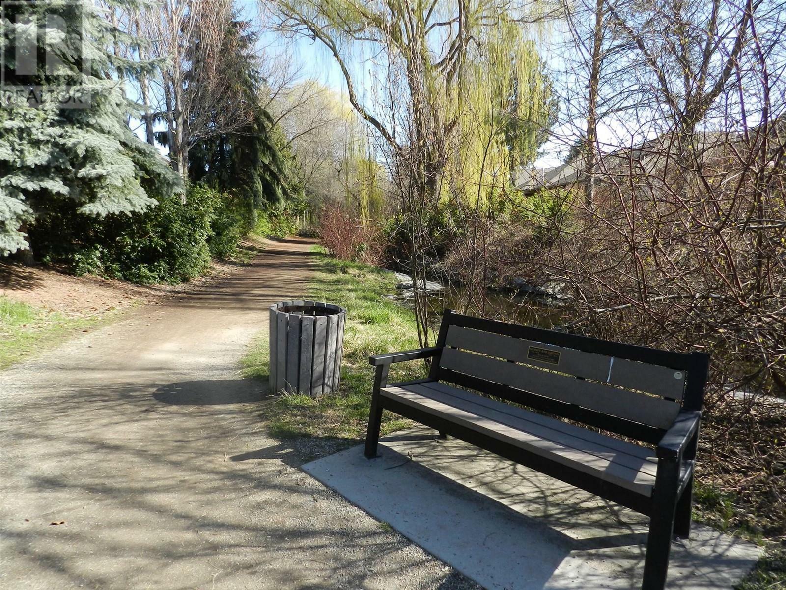 KELOWNA, British Columbia, V1V 1Z4, CA, 2 Bedrooms Bedrooms, ,2 BathroomsBathrooms,Residential,For Sale,1960931