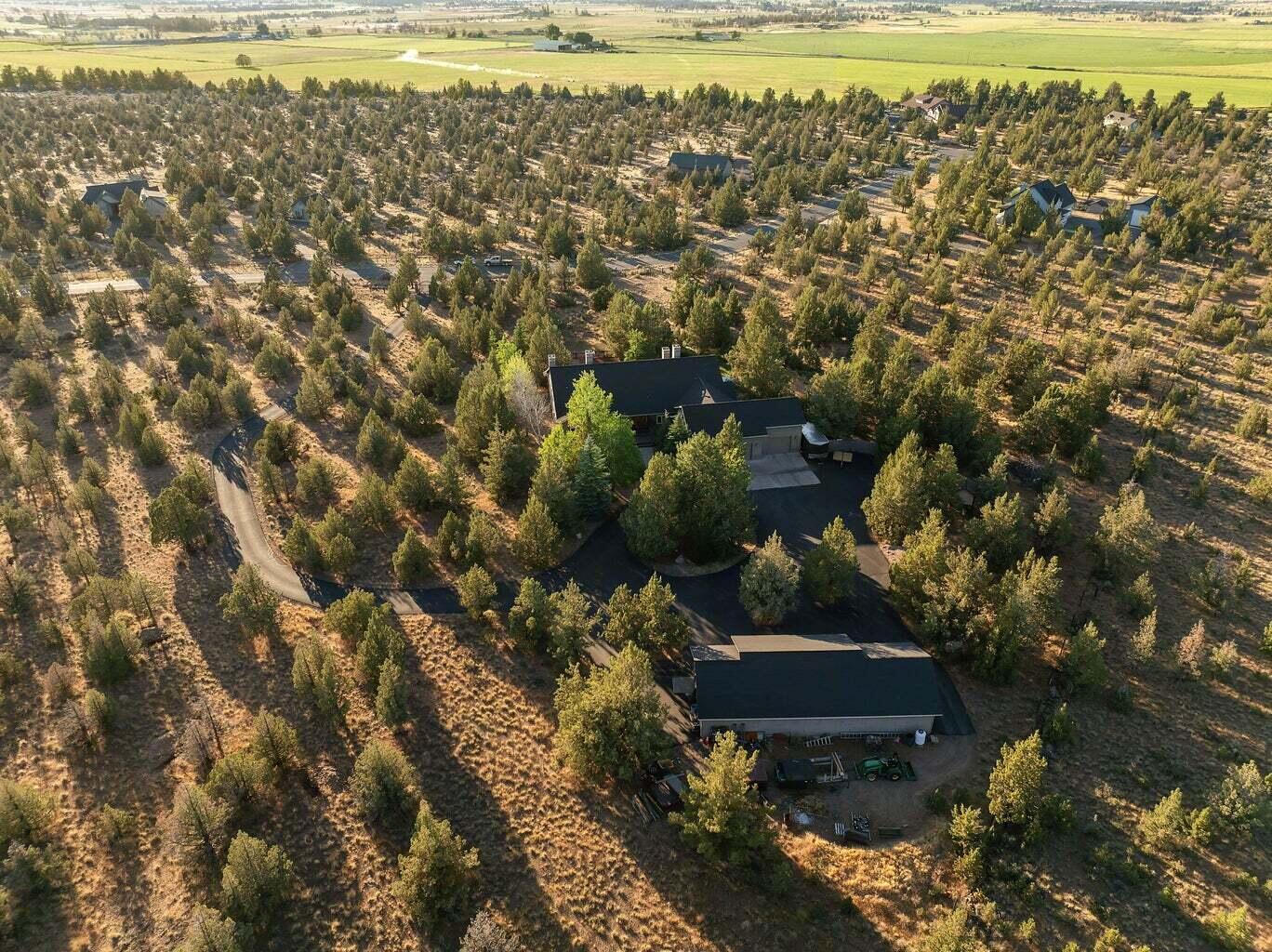 Powell Butte, Oregon, 97753, United States, 3 Bedrooms Bedrooms, ,4 BathroomsBathrooms,Residential,For Sale,1818290