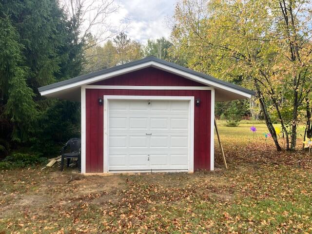 Branch, Michigan, 49402, United States, 5 Bedrooms Bedrooms, ,4 BathroomsBathrooms,Residential,For Sale,1986273