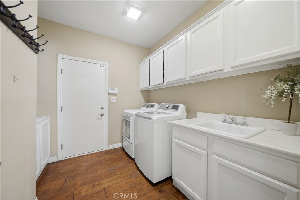 Murrieta, California, 92562, United States, 5 Bedrooms Bedrooms, ,4 BathroomsBathrooms,Residential,For Sale,2049135
