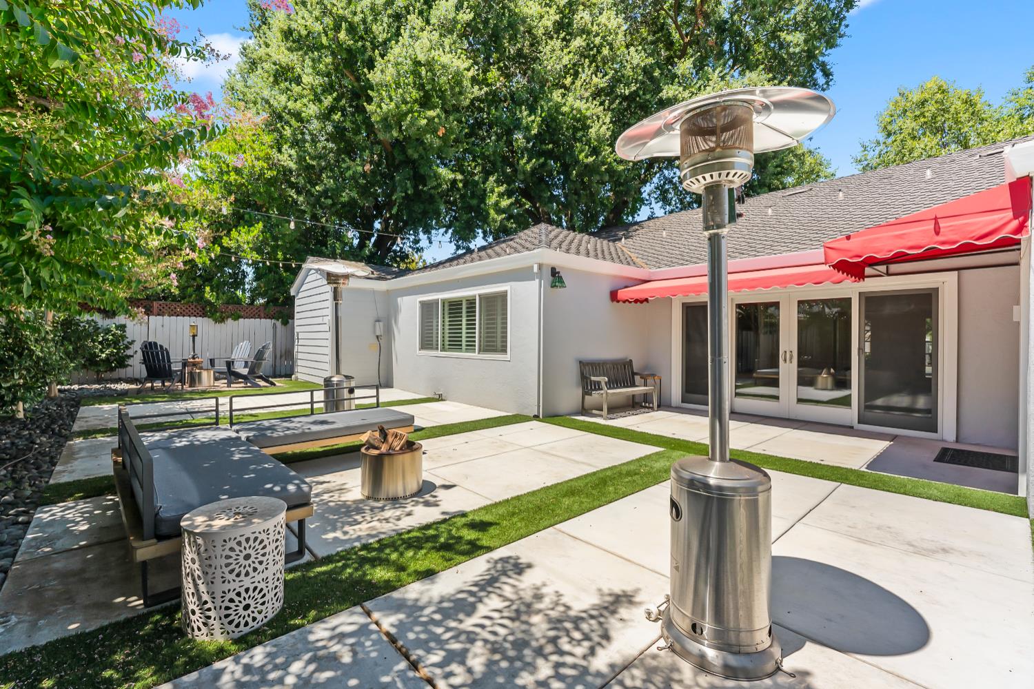 Sacramento, California, 95864, United States, 4 Bedrooms Bedrooms, ,3 BathroomsBathrooms,Residential,For Sale,1906967