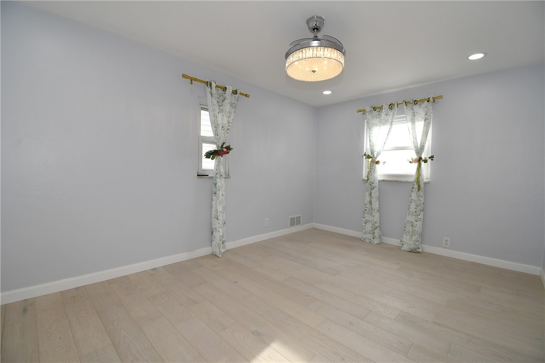 Squirrel Hill, Pennsylvania, 15217, United States, 4 Bedrooms Bedrooms, ,4 BathroomsBathrooms,Residential,For Sale,1999075