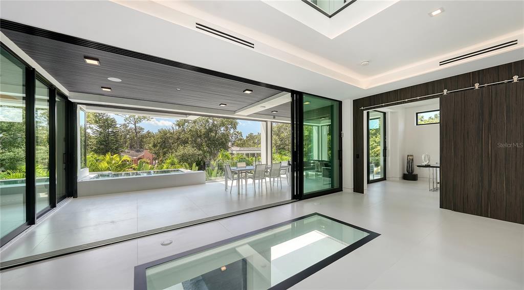 Sarasota, Florida, 34239, United States, 5 Bedrooms Bedrooms, ,8 BathroomsBathrooms,Residential,For Sale,1868707