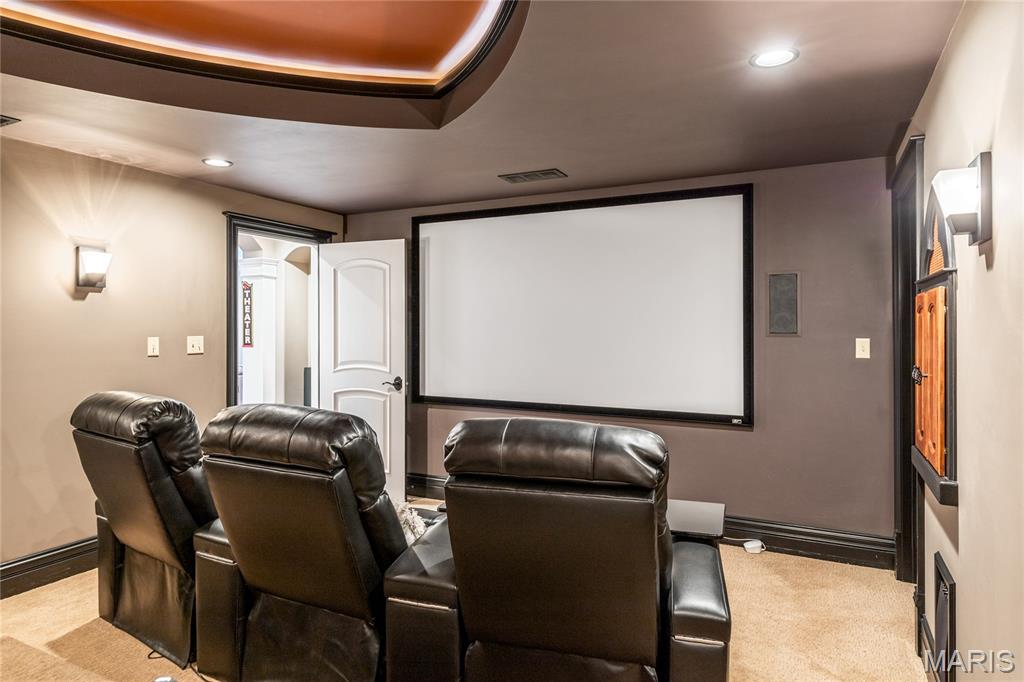 St Charles, Missouri, 63304, United States, 4 Bedrooms Bedrooms, ,6 BathroomsBathrooms,Residential,For Sale,1992889