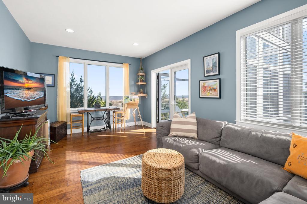 Milton, Delaware, 19968, United States, 5 Bedrooms Bedrooms, ,4 BathroomsBathrooms,Residential,For Sale,2000894