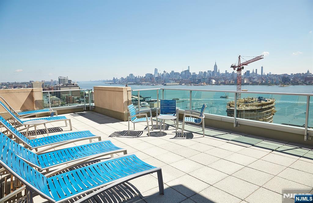 Jersey City, New Jersey, 07310, United States, 2 Bedrooms Bedrooms, ,2 BathroomsBathrooms,Residential,For Sale,1940399