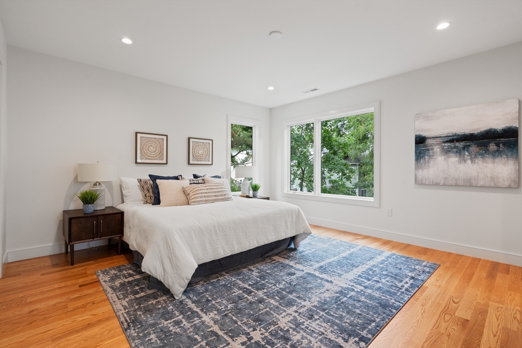 Newton, Massachusetts, 02460, United States, 5 Bedrooms Bedrooms, ,5 BathroomsBathrooms,Residential,For Sale,1743721