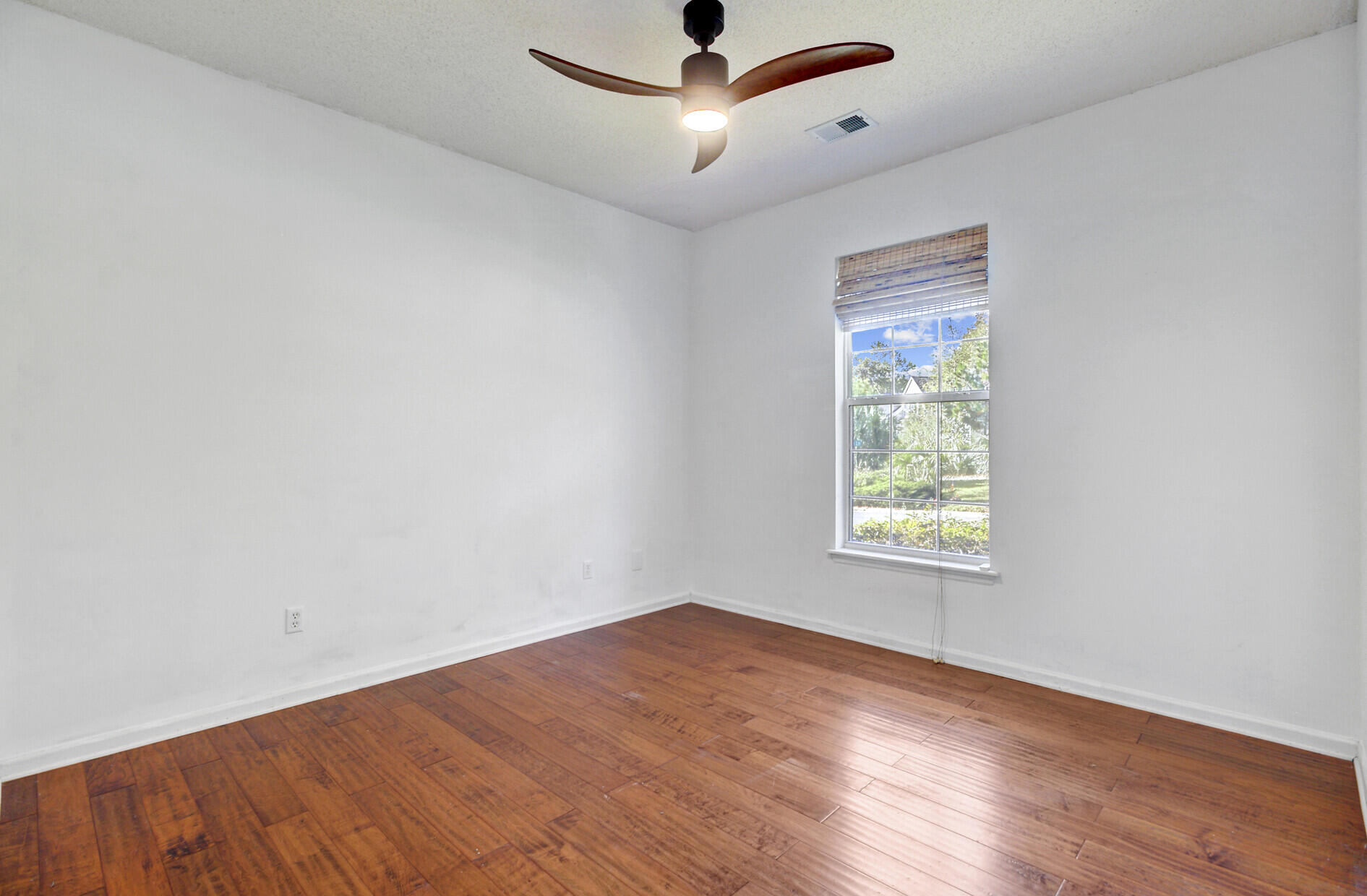 Mount Pleasant, South Carolina, 29466, United States, 3 Bedrooms Bedrooms, ,2 BathroomsBathrooms,Residential,For Sale,1998067