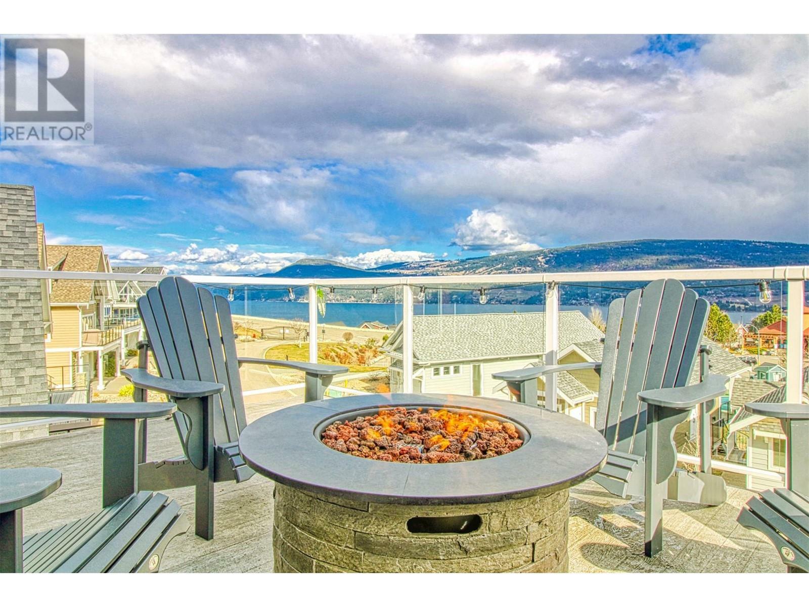KELOWNA, British Columbia, V1Z 3R8, CA, 3 Bedrooms Bedrooms, ,2 BathroomsBathrooms,Residential,For Sale,1836675
