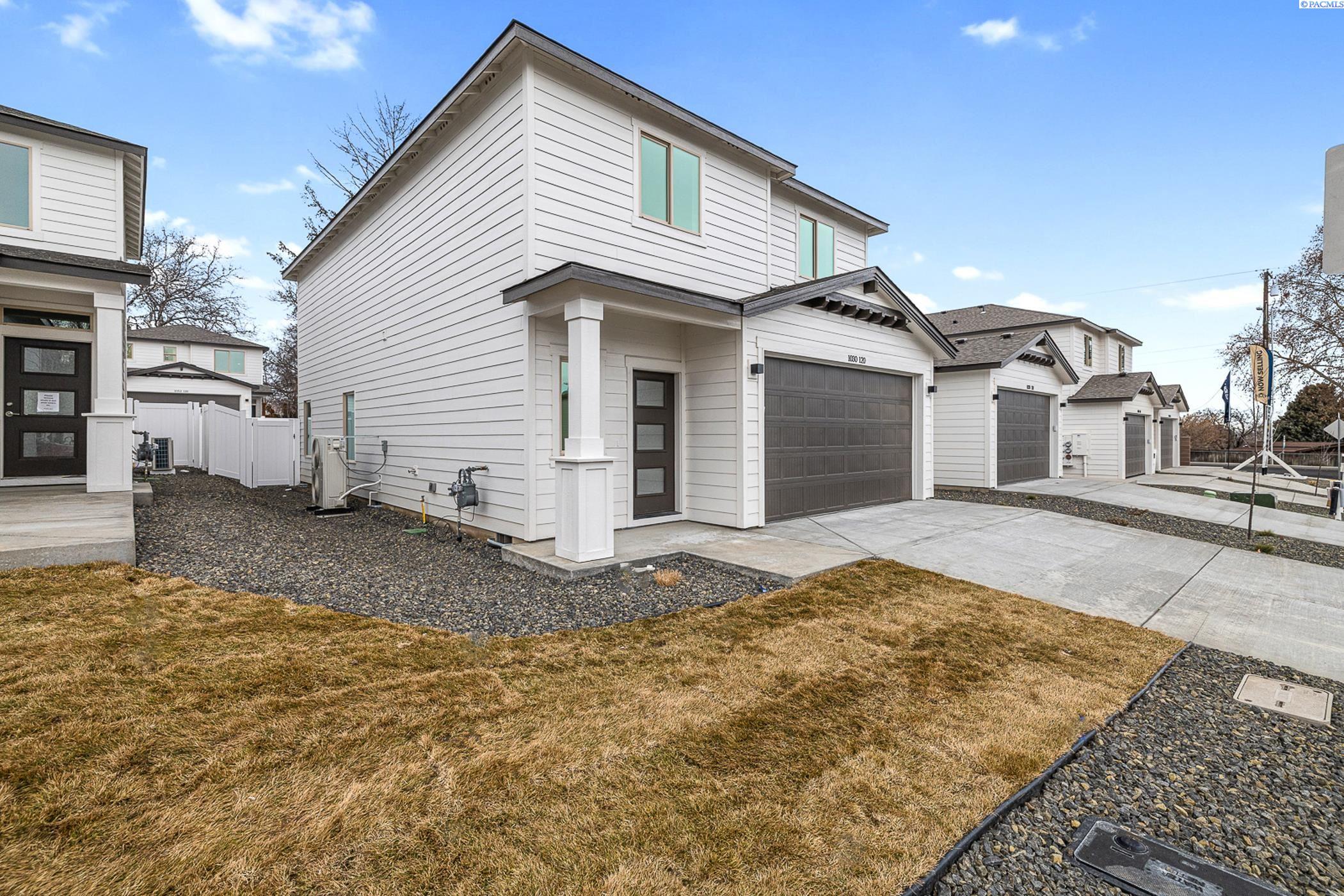 Kennewick, Washington, 99337, United States, 7 Bedrooms Bedrooms, ,Residential,For Sale,1794689