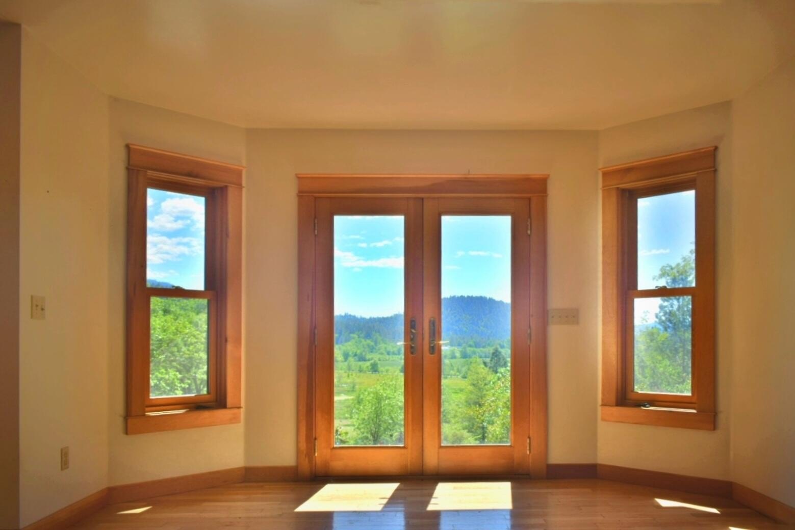 Cave Junction, Oregon, 97523, United States, 3 Bedrooms Bedrooms, ,3 BathroomsBathrooms,Residential,For Sale,1975674