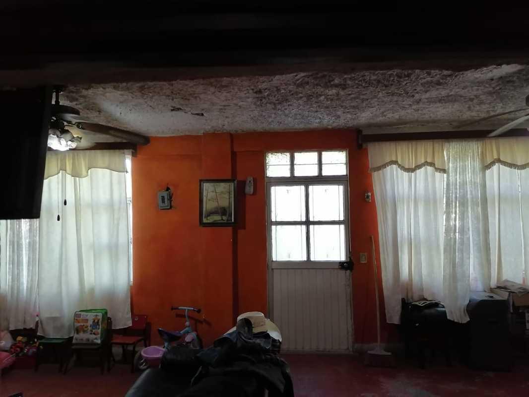 MORELOS, Parras, Coahuila de Zaragoza, 27980, Mexico, 3 Bedrooms Bedrooms, ,2 BathroomsBathrooms,Residential,For Sale,MORELOS,1271157