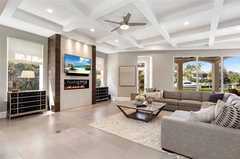 Lighthouse Point, Florida, 33064, United States, 7 Bedrooms Bedrooms, ,9 BathroomsBathrooms,Residential,For Sale,1949453