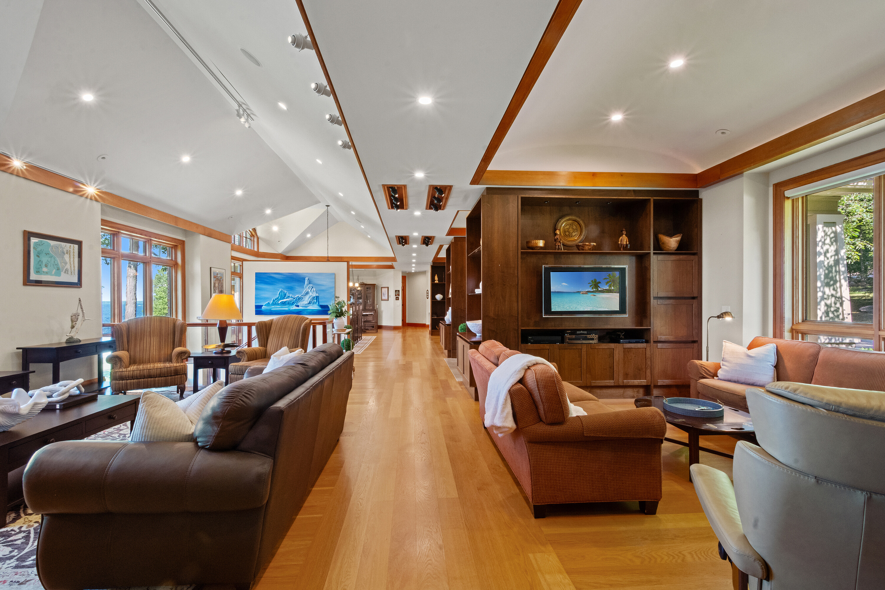  Iconic Waterfront Estate - 物件實景