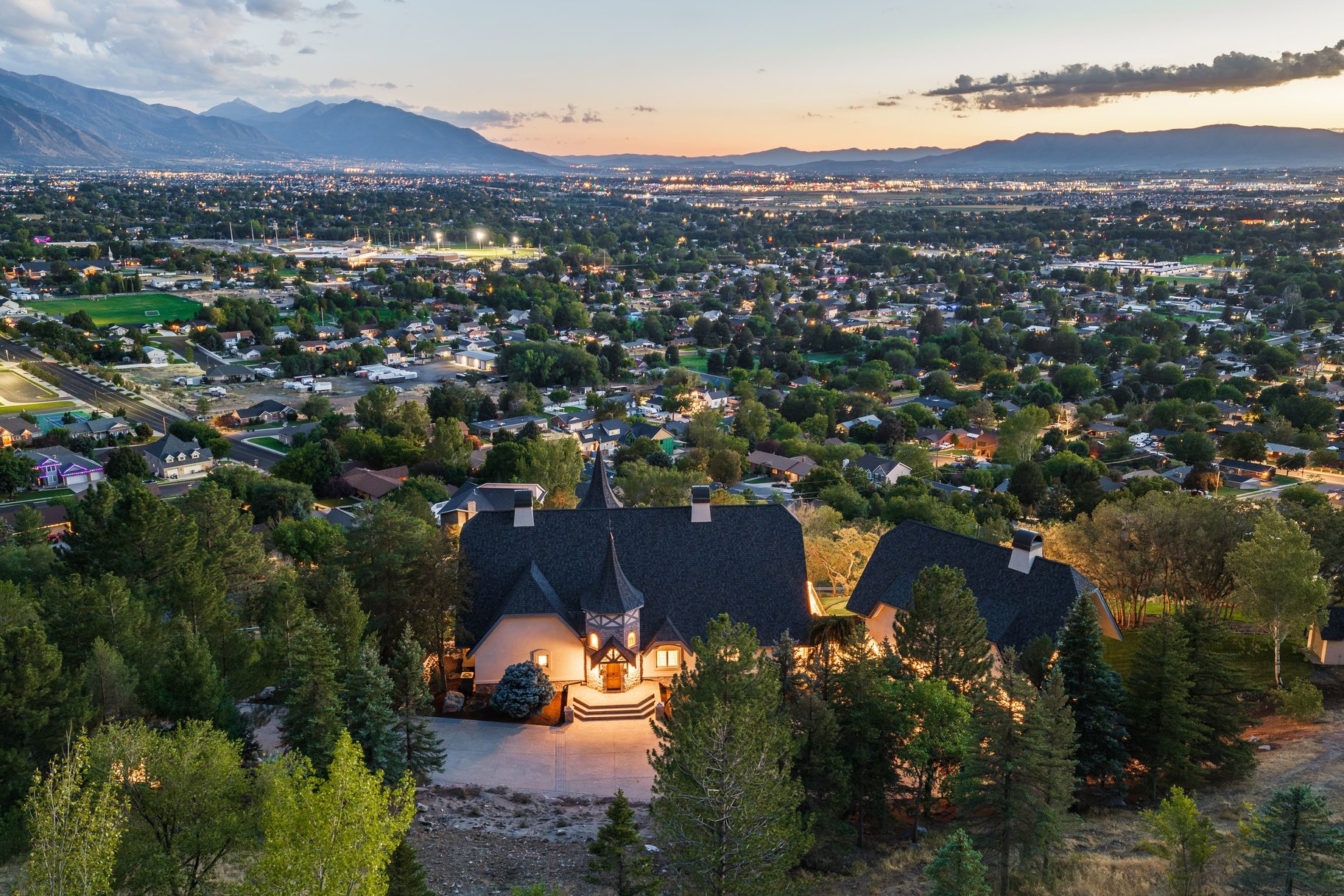  European Estate with Huge Views of the Valley - 物件實景