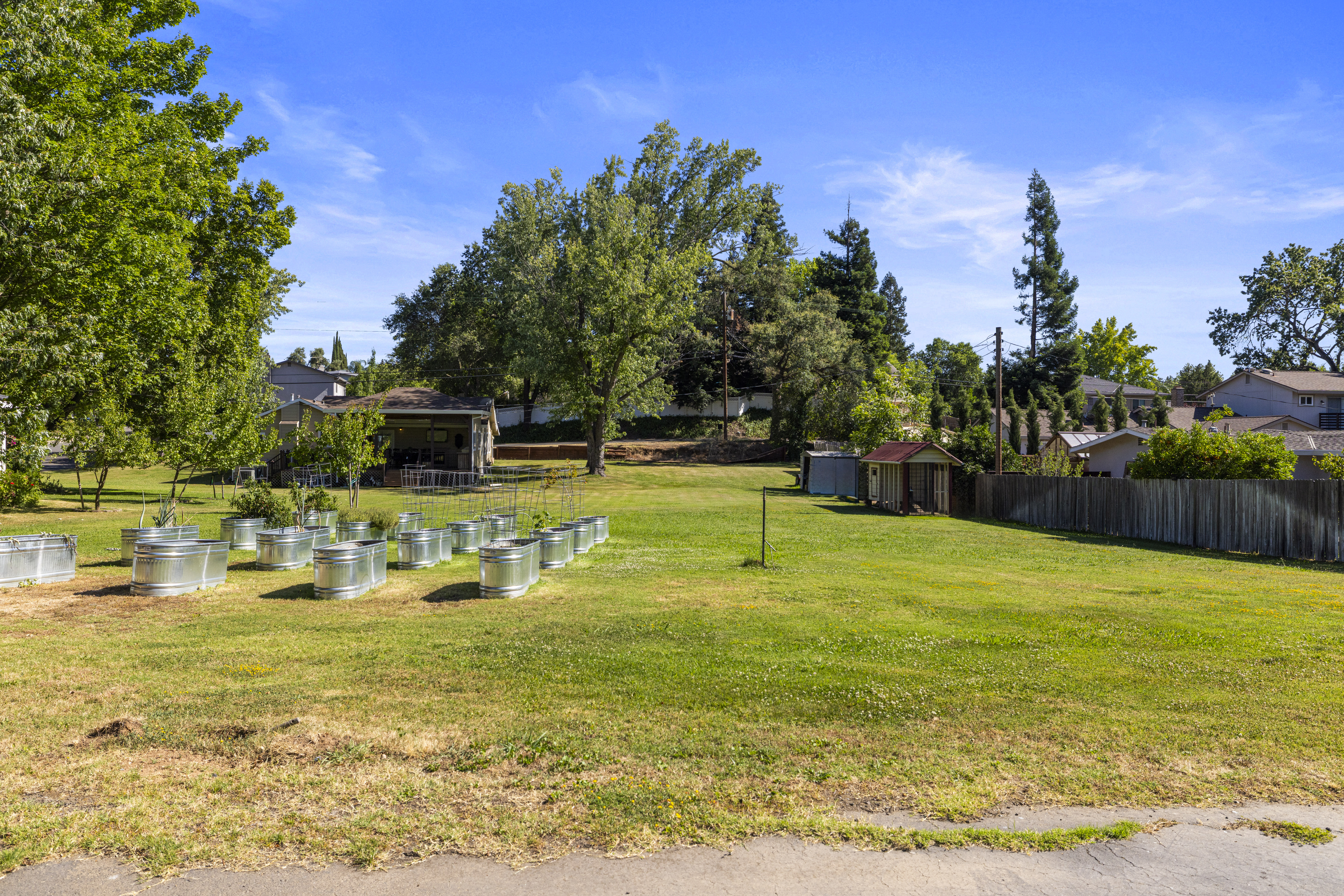  8723 Phoenix Avenue, Fair Oaks, CA 95628 - 物件實景