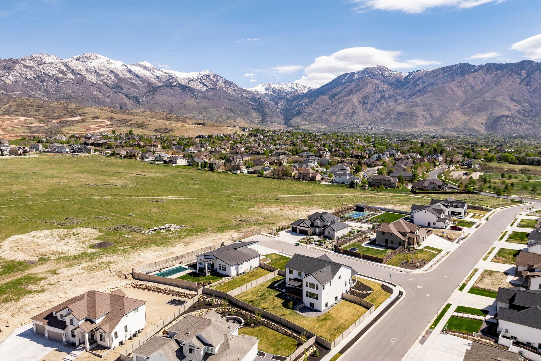  Practically Brand New Home in Highland, with Stunning Mountain Views - 物件實景