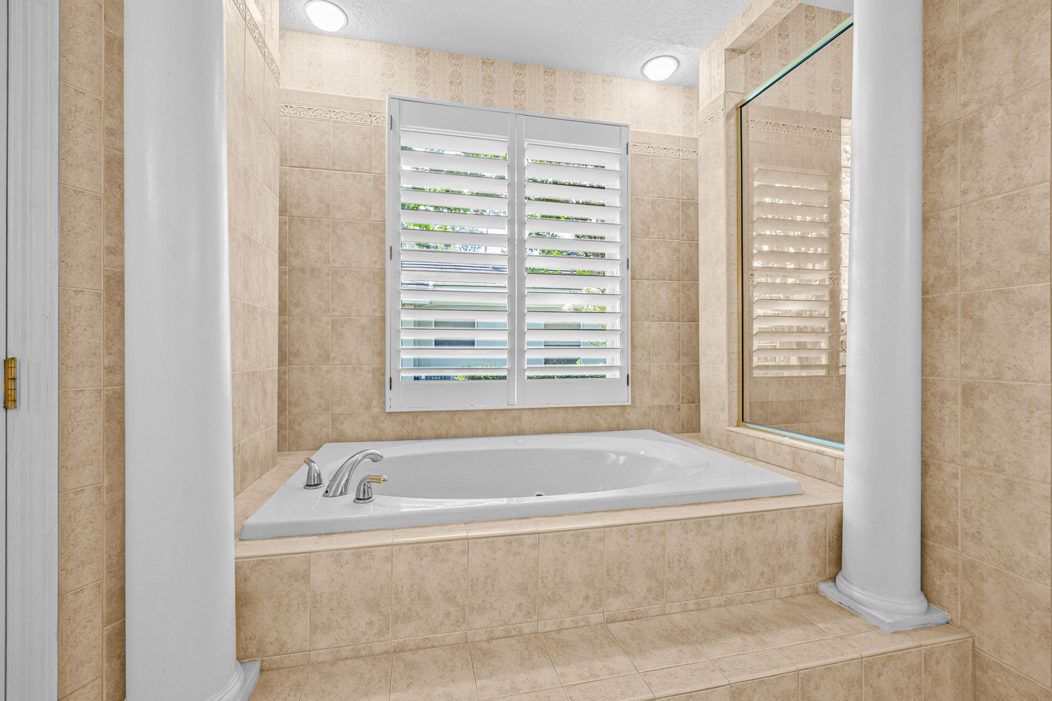 Wesley Chapel, Florida, 33543, United States, 4 Bedrooms Bedrooms, ,3 BathroomsBathrooms,Residential,For Sale,1904479