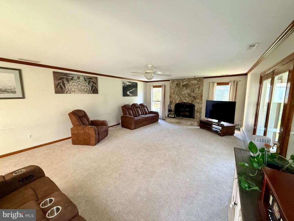 Lumberton, New Jersey, 08048, United States, 5 Bedrooms Bedrooms, ,4 BathroomsBathrooms,Residential,For Sale,2030815