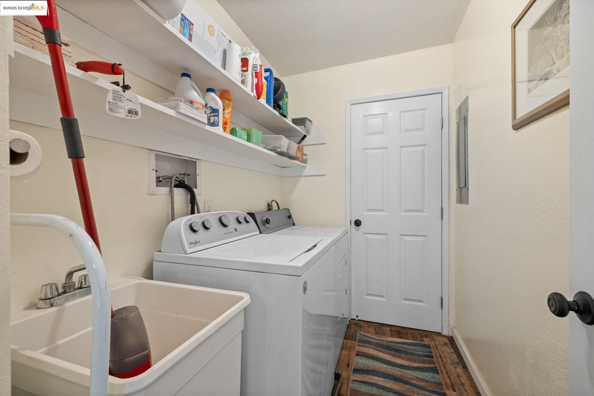 Long Barn, California, 95335, United States, 3 Bedrooms Bedrooms, ,2 BathroomsBathrooms,Residential,For Sale,1989923