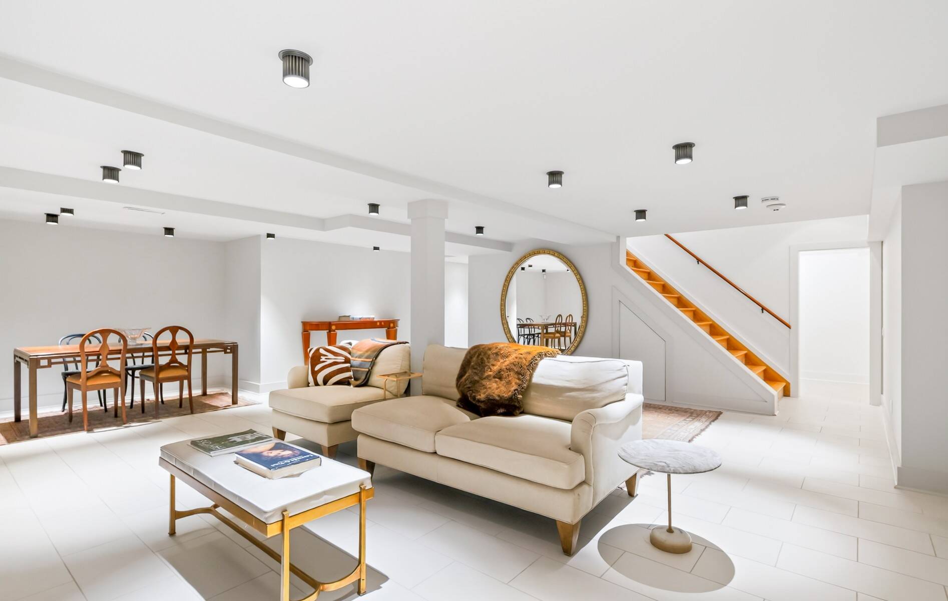  Brand New Renovated Home with Water Views at Louse Point - 物件實景