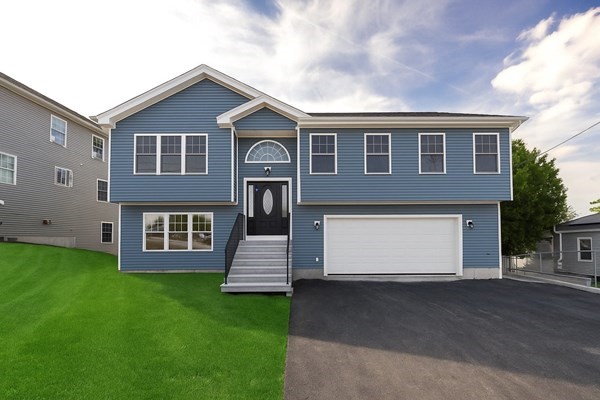 Worcester, Massachusetts, 01604, United States, 3 Bedrooms Bedrooms, ,3 BathroomsBathrooms,Residential,For Sale,1921245