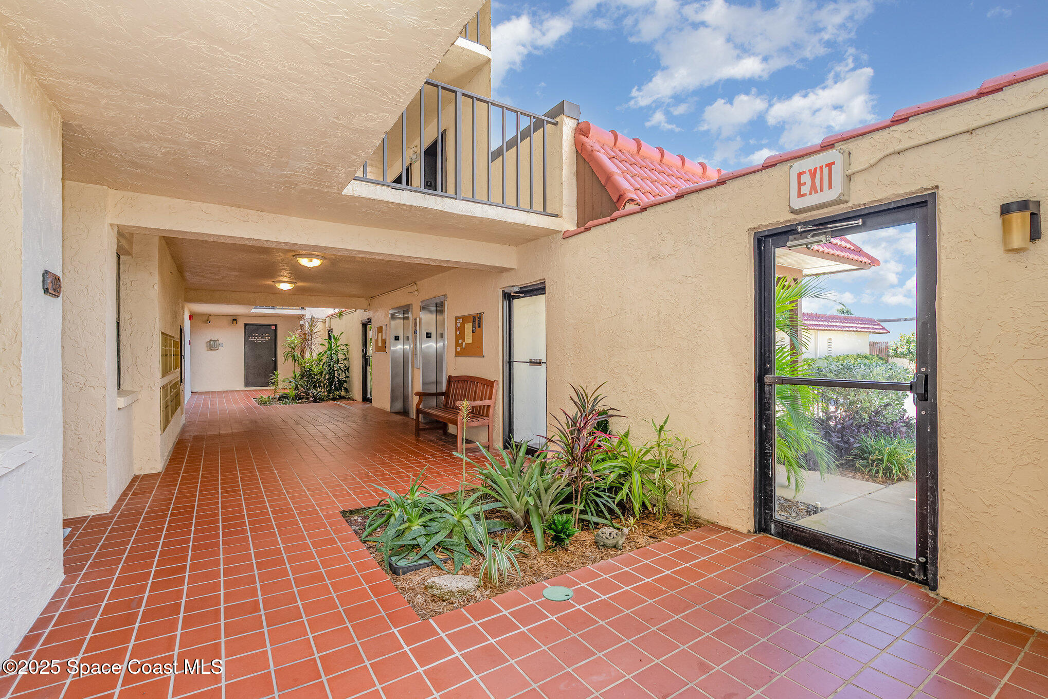 Cocoa Beach, Florida, 32931, United States, 3 Bedrooms Bedrooms, ,2 BathroomsBathrooms,Residential,For Sale,1974236