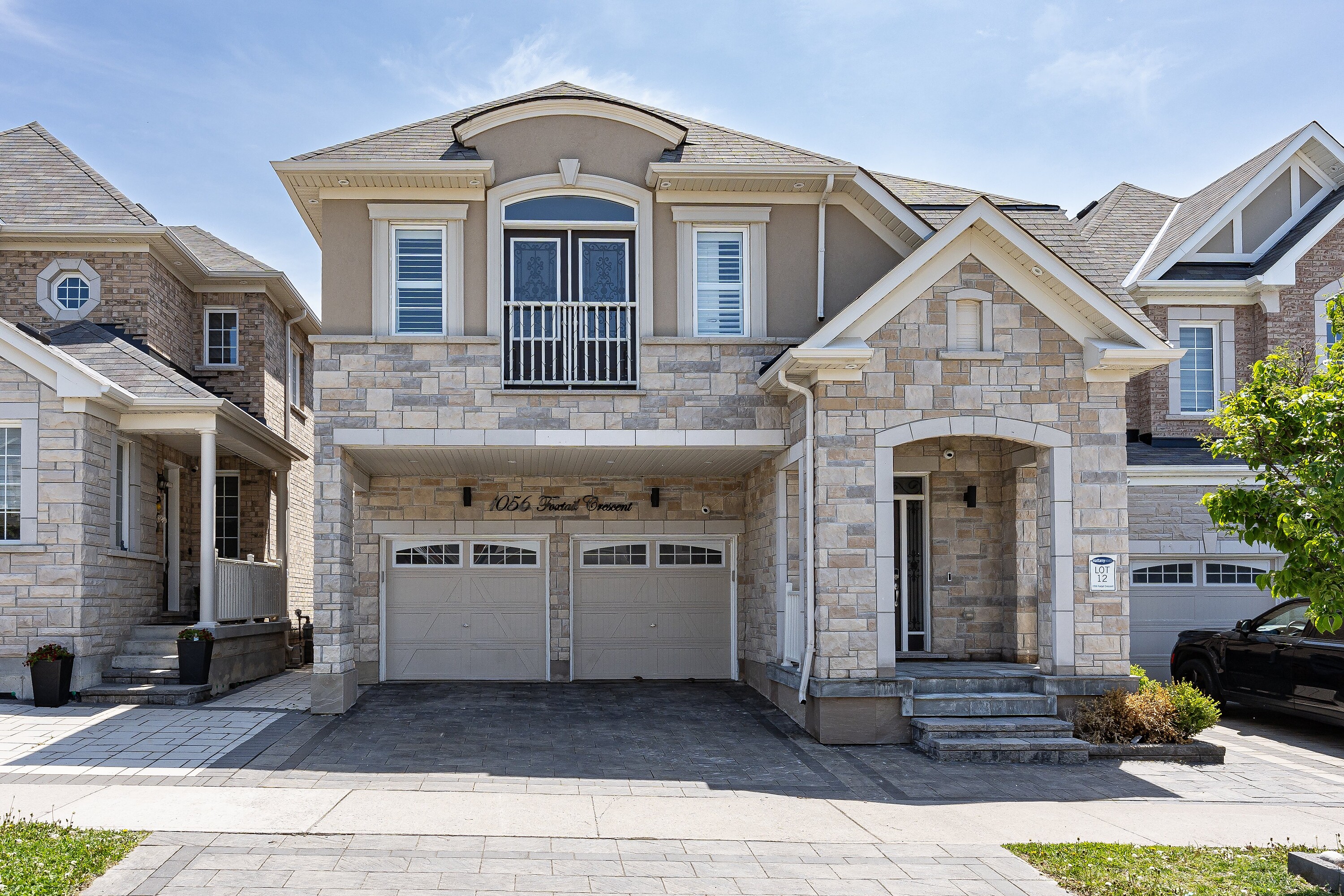 1056 Foxtail Cres
