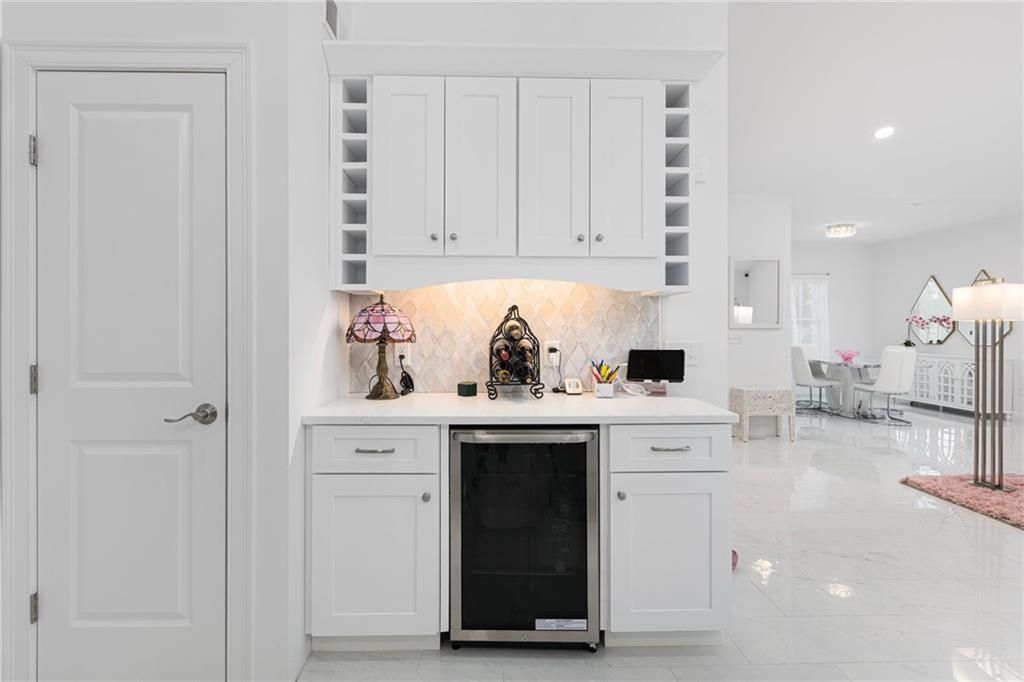 Richmond, Rhode Island, 02898, United States, 3 Bedrooms Bedrooms, ,3 BathroomsBathrooms,Residential,For Sale,1915723