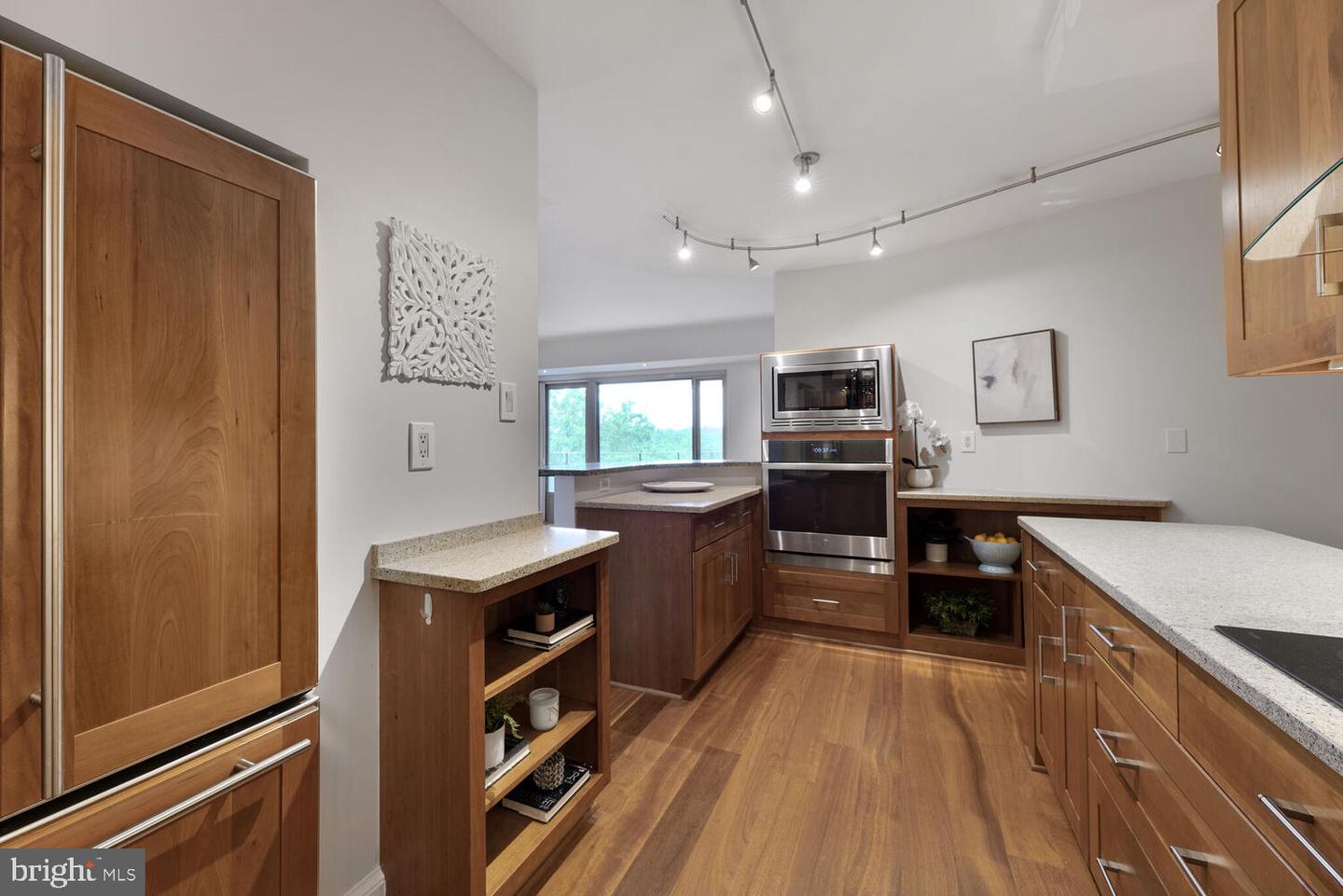 Washington, District of Columbia, 20016, United States, 3 Bedrooms Bedrooms, ,3 BathroomsBathrooms,Residential,For Sale,1895672
