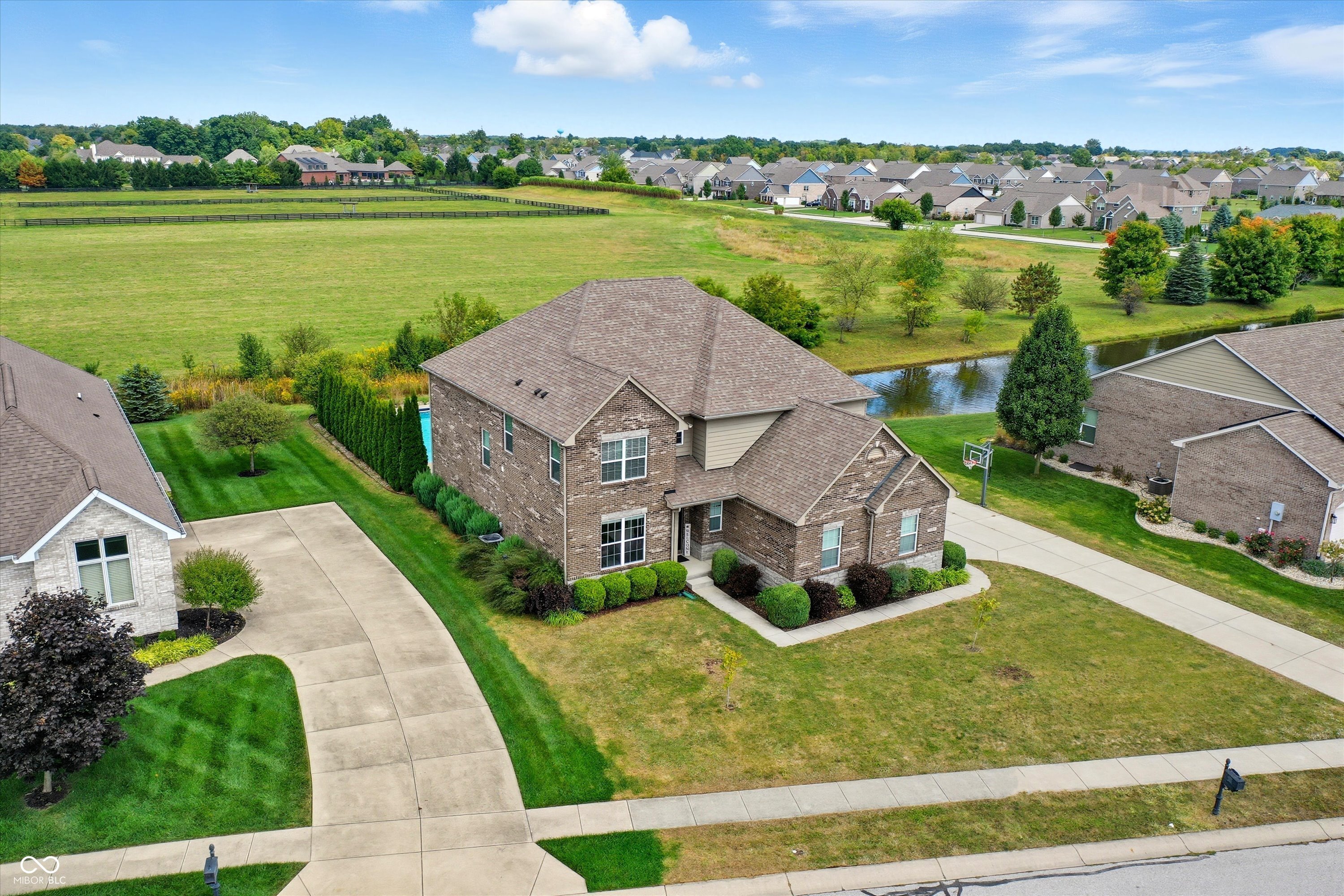 Bargersville, Indiana, 46106, United States, 5 Bedrooms Bedrooms, ,4 BathroomsBathrooms,Residential,For Sale,1975044