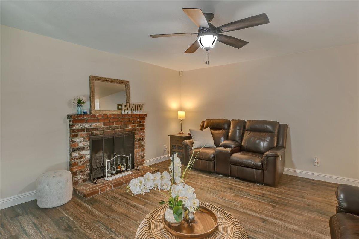 Orangevale, California, 95662, United States, 4 Bedrooms Bedrooms, ,2 BathroomsBathrooms,Residential,For Sale,1795396
