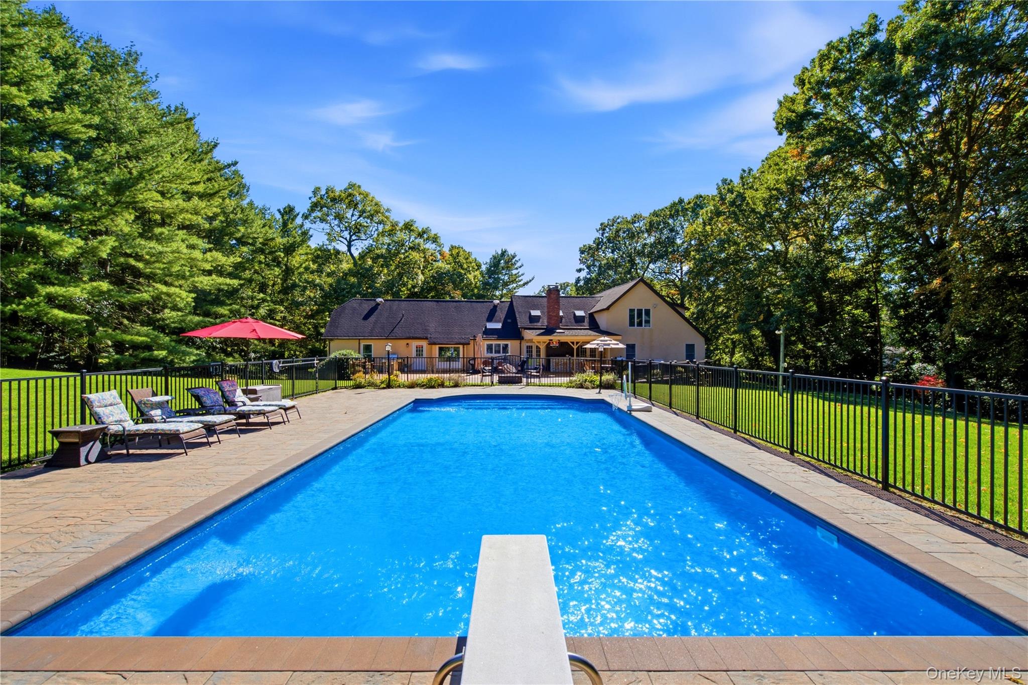  14 Sherwood Gate, Oyster Bay, NY, 11771 - 物件實景