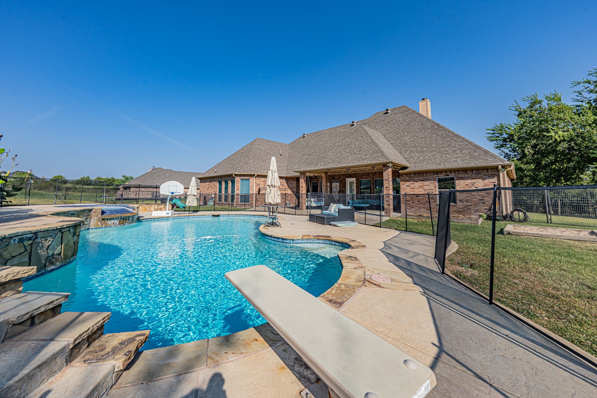 Aledo, Texas, 76008, United States, 4 Bedrooms Bedrooms, ,4 BathroomsBathrooms,Residential,For Sale,1982778