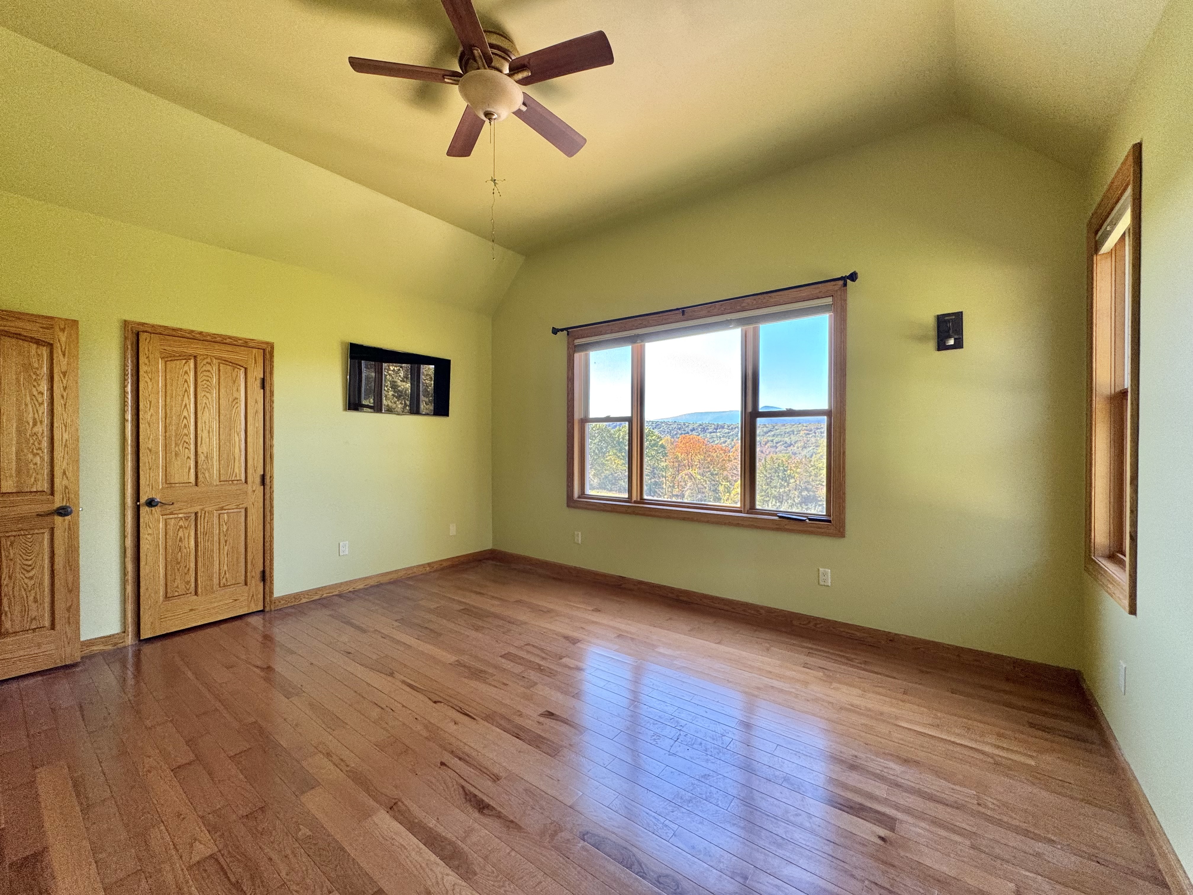 Catskill, New York, 12414, United States, 4 Bedrooms Bedrooms, ,3 BathroomsBathrooms,Residential,For Sale,1977487