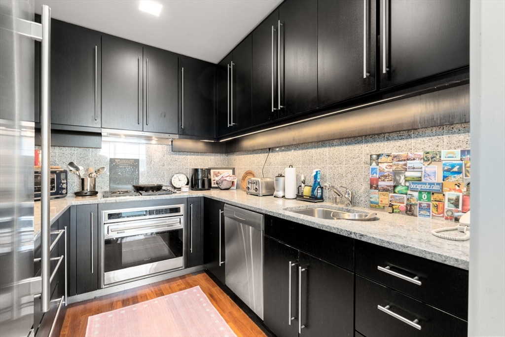 Boston, Massachusetts, 02210, United States, 2 Bedrooms Bedrooms, ,3 BathroomsBathrooms,Residential,For Sale,1770801