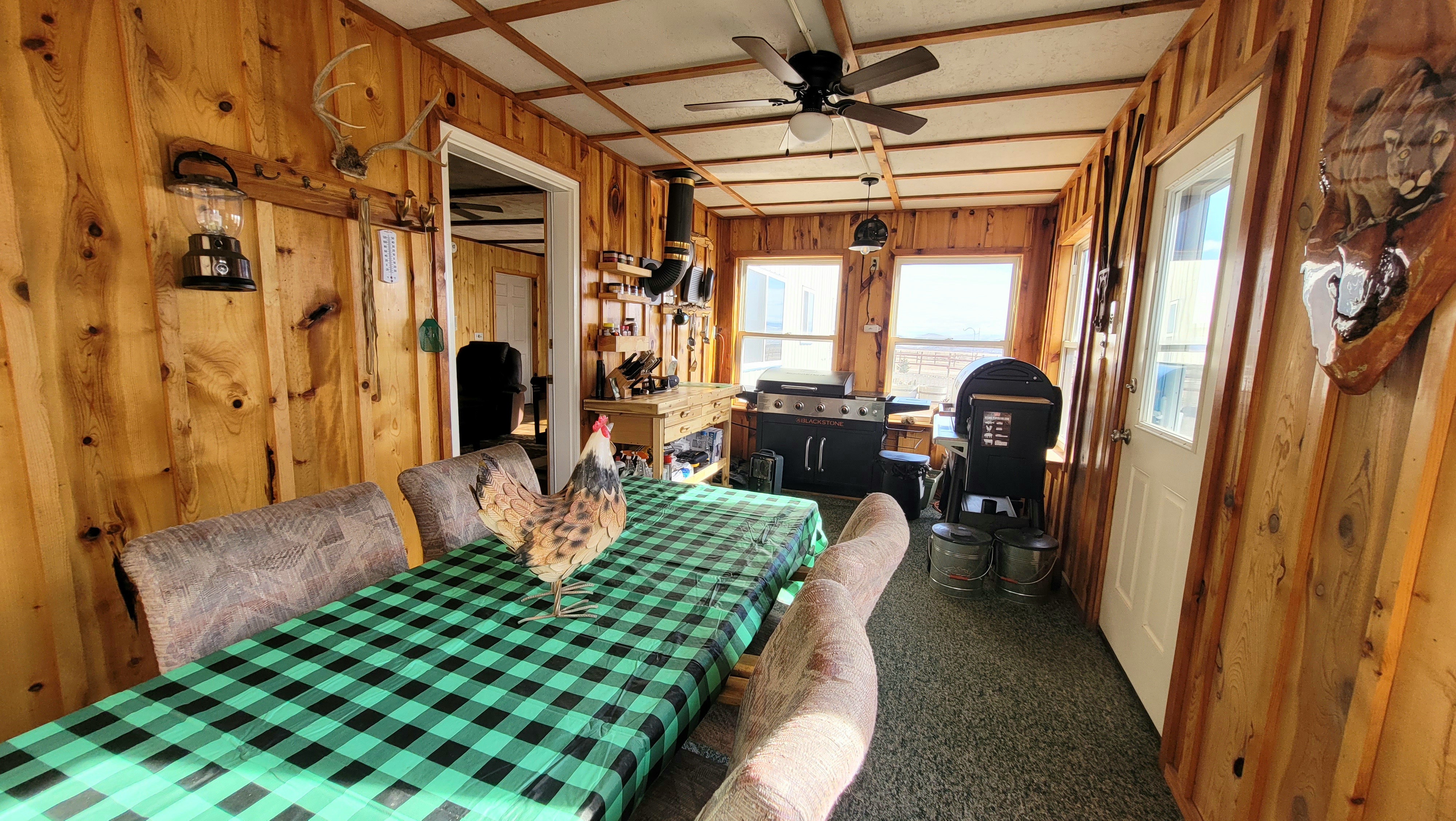 Dillon, Montana, 59725, United States, 3 Bedrooms Bedrooms, ,2 BathroomsBathrooms,Residential,For Sale,1944810
